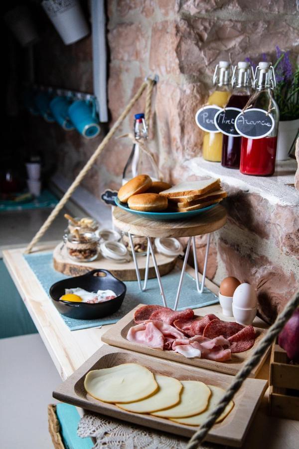 Casa Cristiano Bed & Breakfast Piobbico ภายนอก รูปภาพ